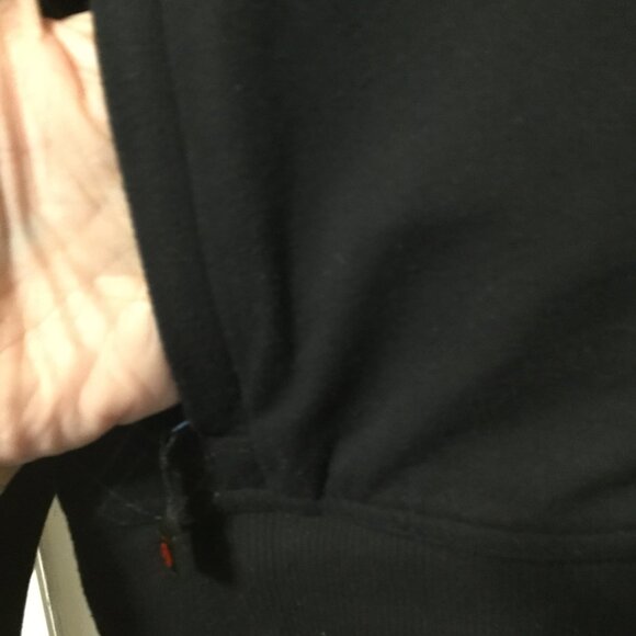 Men's Lululemon zip jacket size medium black with some gray great used condition - Picture 4 of 7